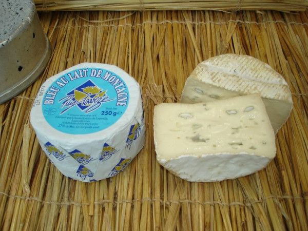 Kaeseladen online shop PETIT BLEU AVEZE LAQUEUILLE. 250G X12